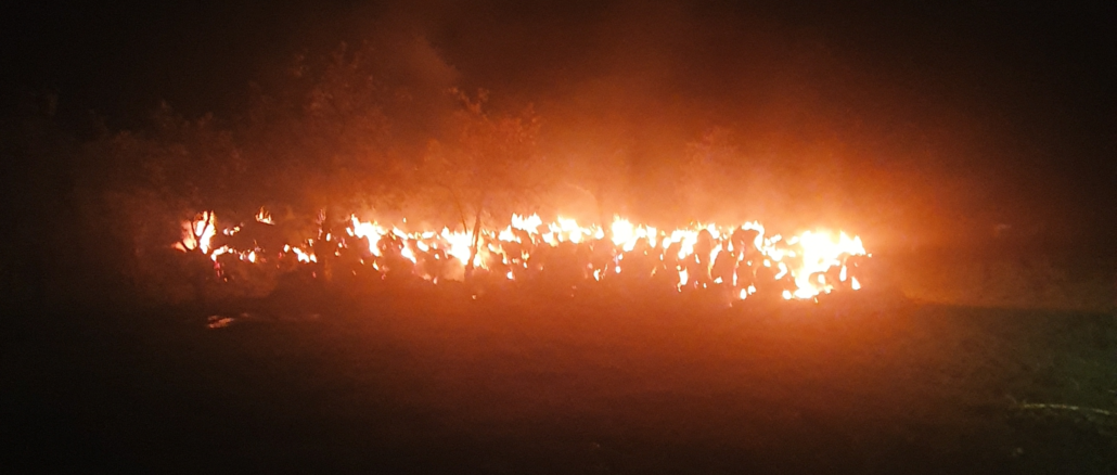 Einsatzbild_050919_Perl_Heuballen_